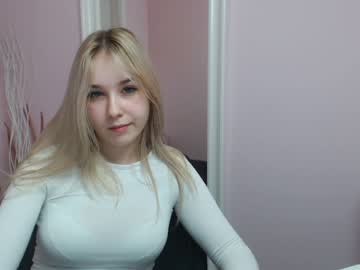 female cam girl lila_page image #1153093
