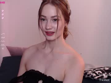 female cam girl _littleferaliberry_ image #238665