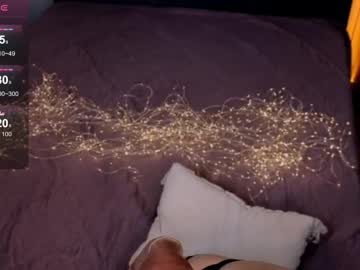 melenn_  female  webcam