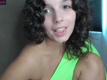 female cam girl lilbeccaxo image #2984927