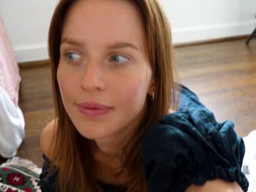 female cam girl ellaa91 image #2045583