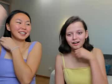 female cam couple vanessa_tomson image #3091944