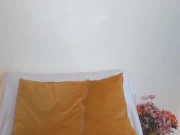 female cam girl emese_ image #1904927