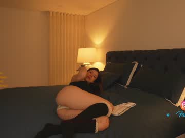 female cam girl emma_lu1 image #2492000