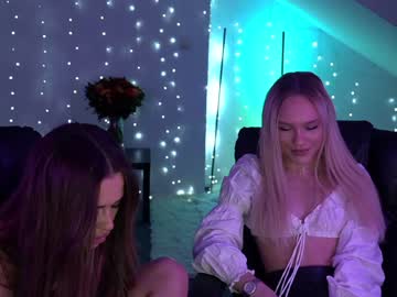 female cam couple anabel054 image #327712