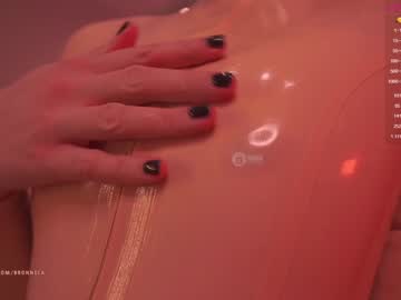 female cam girl bronnica image #565463