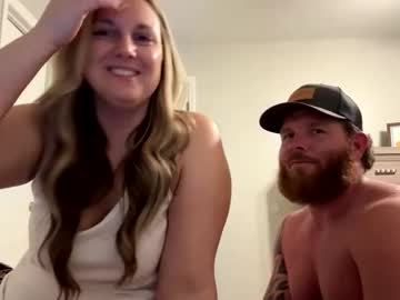 female cam couple juicypeach36 image #4040948