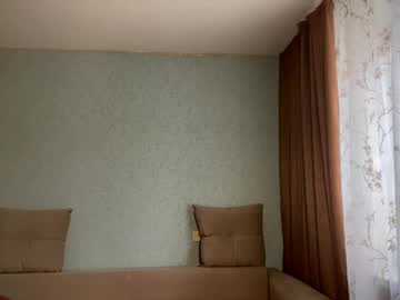 hollisconnett  female  webcam