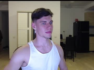 female cam man _alexanderwilliams image #3874238