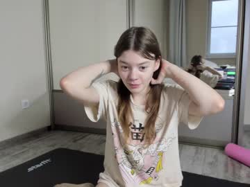 female cam girl mxxnsxsul image #3061747
