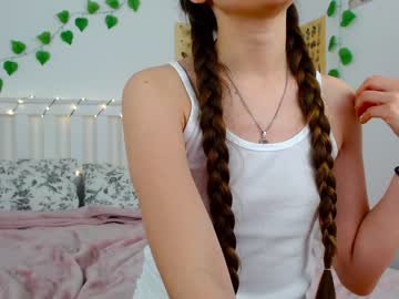 female cam girl ambertan1 image #3814131
