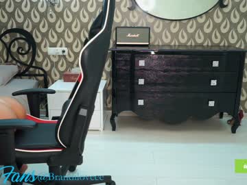 female cam girl brandiloveee image #1083263
