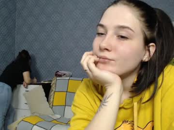 female cam couple renae_tom image #745770