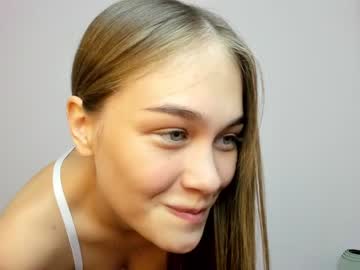 female cam girl sara_konar image #3942135