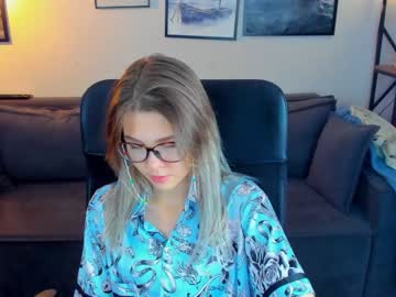 lisa_roses  female  webcam