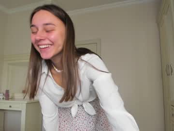 female cam girl eleonora_linn image #2546119