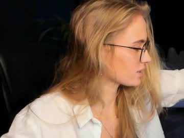 female cam girl linellali image #2889519