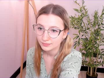 female cam girl katiehastey image #3981076