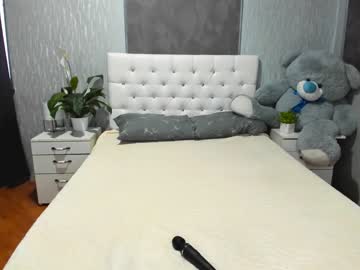 female cam girl emmika_ image #1171965