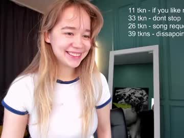 female cam girl kristycoy image #3838573