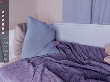 so__sweet  female  webcam