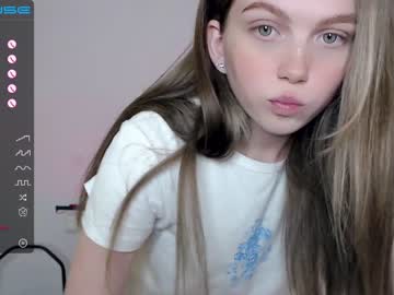 female cam girl small_blondee image #2840073
