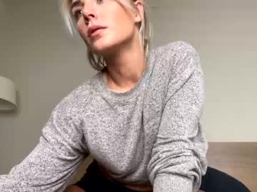 female cam girl theselina_kyle image #437109