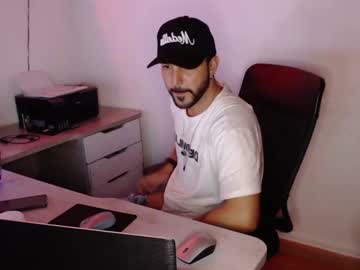 female cam man tommy_jhonn image #2908449