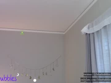 female cam girl blue_bubbles118 image #1874194
