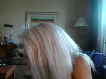 female cam couple thatsmybadgirl6944 image #3926485