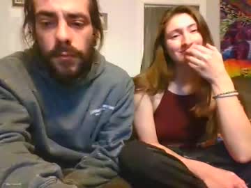 female cam couple spillthewine420 image #913834