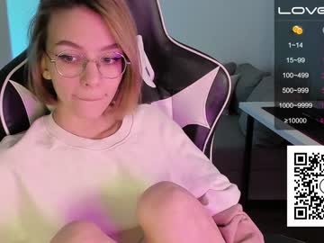 female cam girl moonless_ image #624762