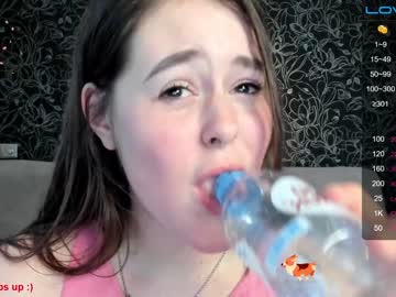 female cam girl emilia_me image #1196401
