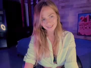 female cam girl over_the_moon_ image #2656227