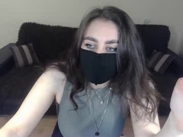 female cam girl cutiecarmen_ image #1722635