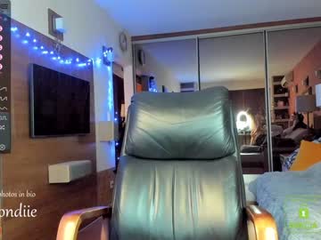 female cam girl bestblondiiecb image #3550767