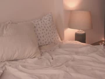 female cam girl _2strangers image #286897