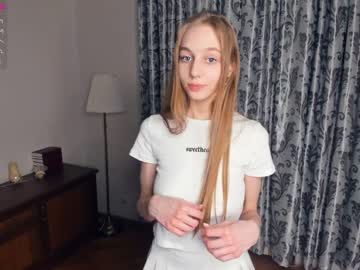 female cam girl kristinarobe image #3790003