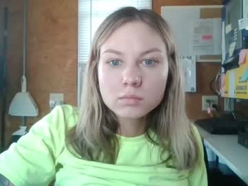 female cam girl ellieozark image #3927581