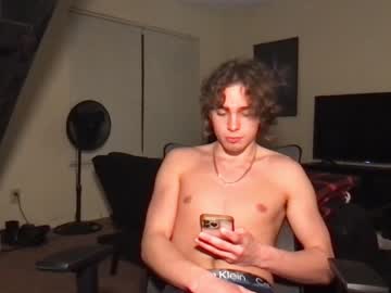 female cam couple prettiboiflacko image #3361631
