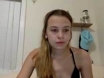 female cam girl ivy_babyyy image #351700