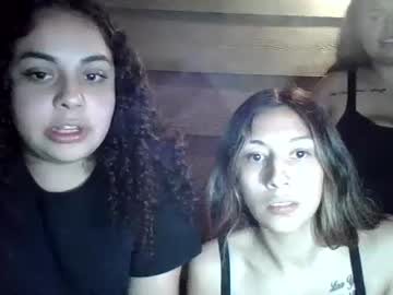 female cam girl curlyqslutt image #3945120