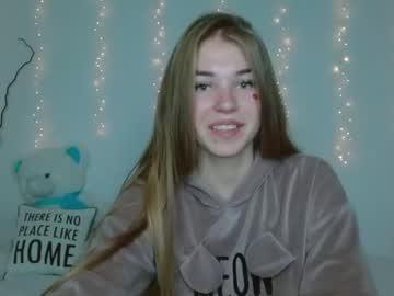 female cam girl little__cherrry image #2479237