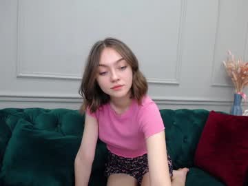 female cam girl adelewilson__ image #275784