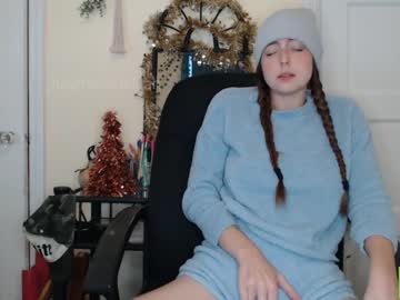 female cam girl _heytheredelilah image #3301152