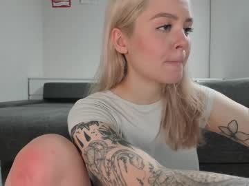 female cam girl honey_sunshine image #2125241