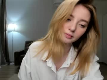 female cam girl olli_ver image #3048420