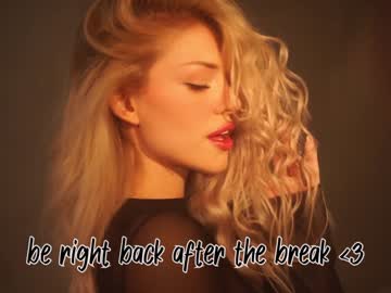 female cam girl liamurr image #3512258