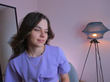 female cam girl aviannajjustice image #3932149