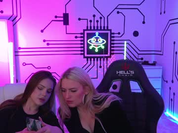 female cam couple anabel054 image #1392378